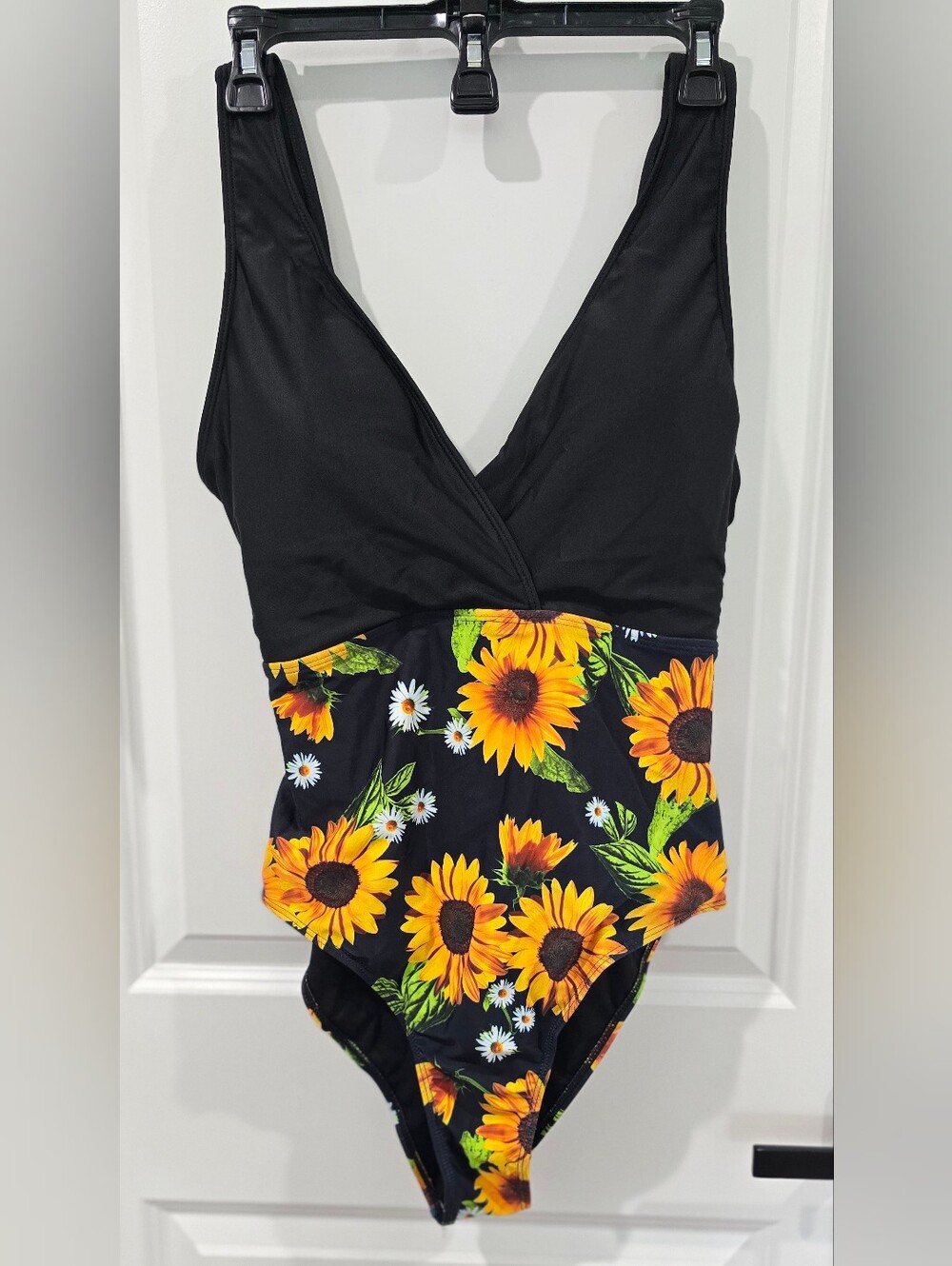 Women's Sunflower Print Colorblock One-Piece Wrap Swimsuit Size 1XL